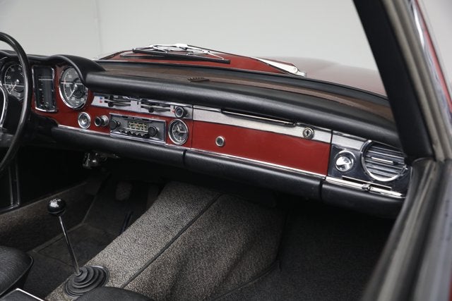 1968 Mercedes-Benz 280SL Base