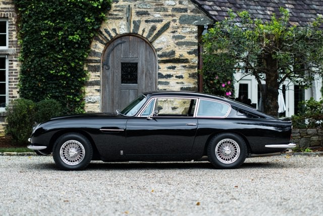 1968 Aston Martin DB6 Base
