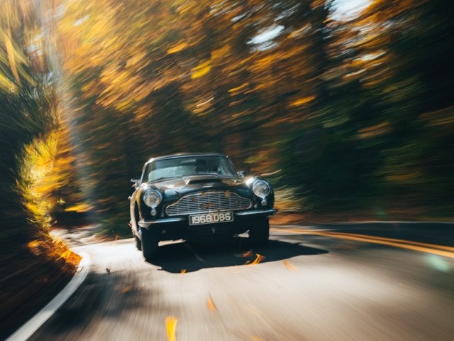 1968 Aston Martin DB6 Base