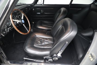 1968 Aston Martin DB6 Base