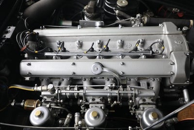 1968 Aston Martin DB6 Base