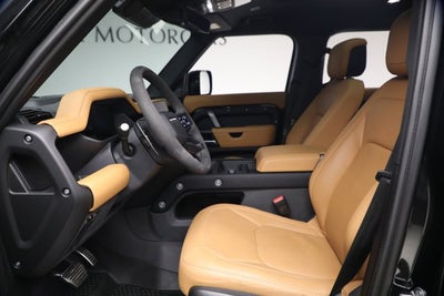 2024 Land Rover Defender 110 V8 P525