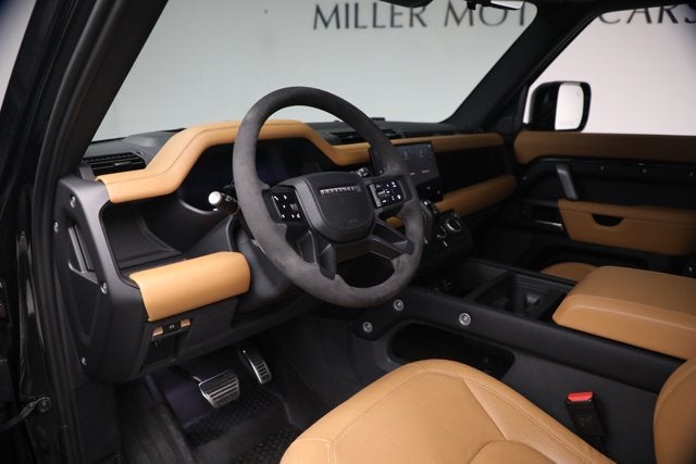 2024 Land Rover Defender 110 V8 P525