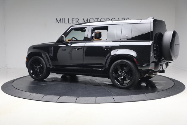 2024 Land Rover Defender 110 V8 P525