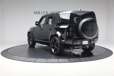2024 Land Rover Defender 110 V8 P525