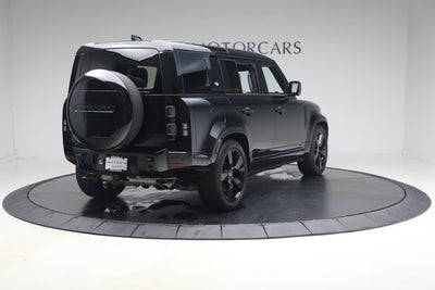 2024 Land Rover Defender 110 V8 P525