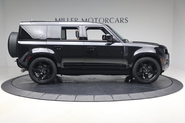 2024 Land Rover Defender 110 V8 P525
