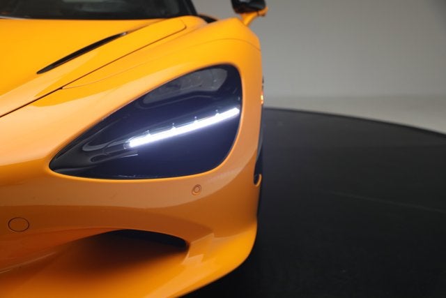 2025 McLaren 750S Spider Performance