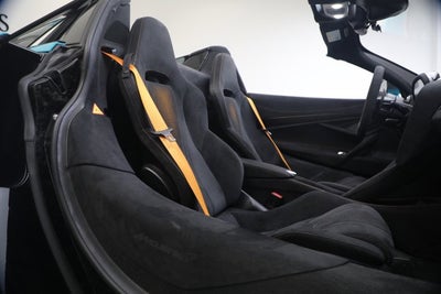 2022 McLaren 765LT Spider Base
