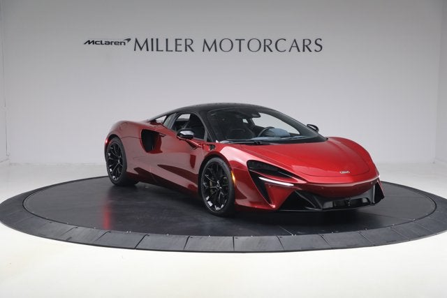 2023 McLaren Artura Performance