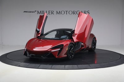 2023 McLaren Artura Performance