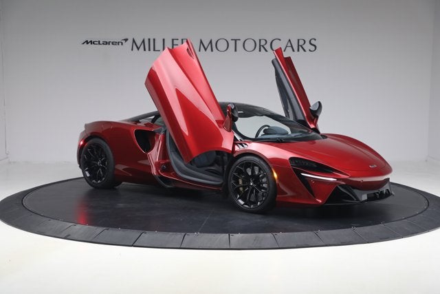 2023 McLaren Artura Performance