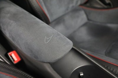 2023 McLaren Artura Performance