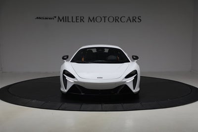 2023 McLaren Artura Performance