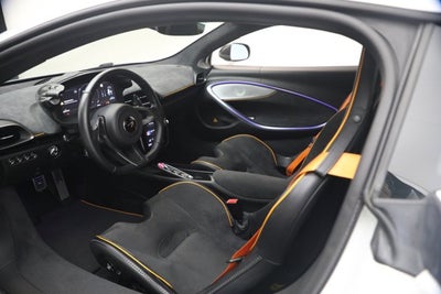 2023 McLaren Artura Performance