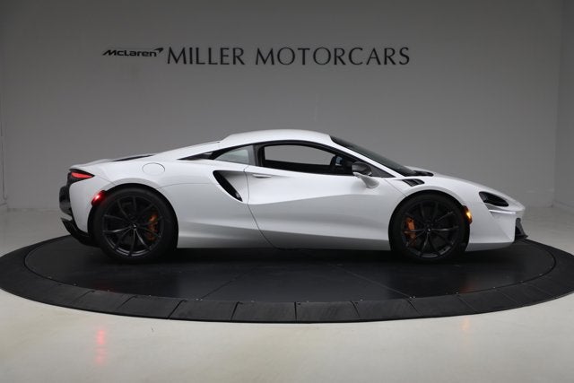 2023 McLaren Artura Performance
