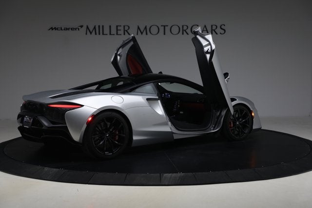 2023 McLaren Artura TechLux