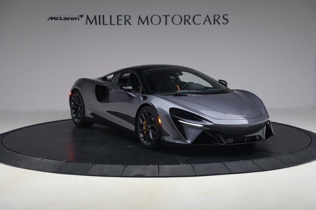 2024 McLaren Artura Performance