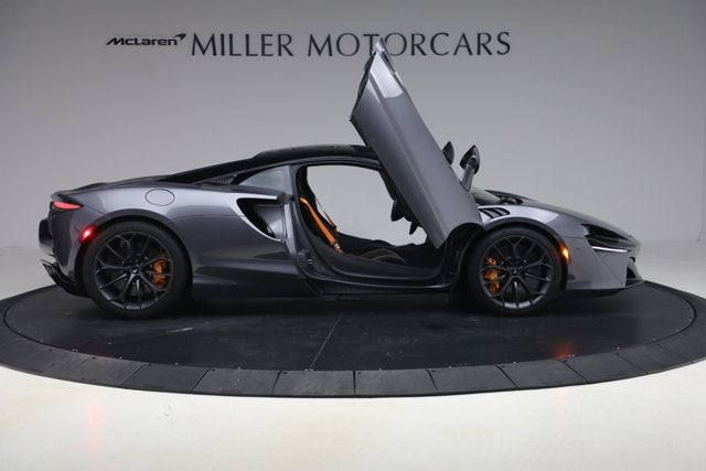 2024 McLaren Artura Performance