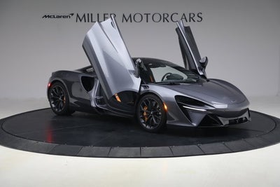2024 McLaren Artura Performance