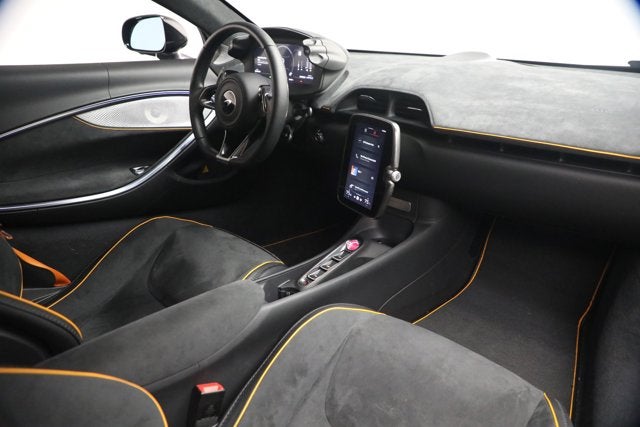 2024 McLaren Artura Performance