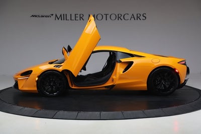 2024 McLaren Artura Performance