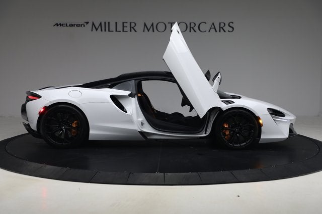 2023 McLaren Artura Base