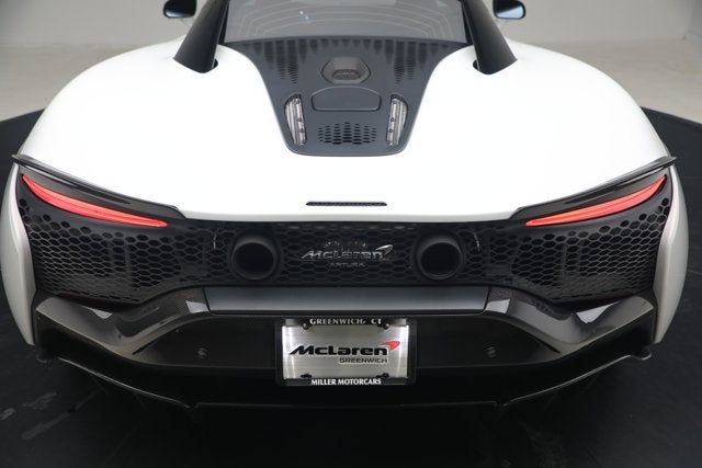 2023 McLaren Artura Base