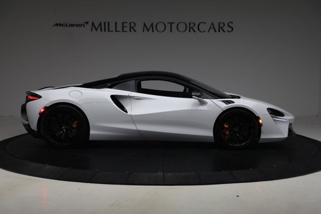 2023 McLaren Artura Base