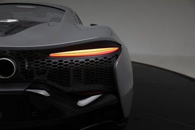 2023 McLaren Artura Base