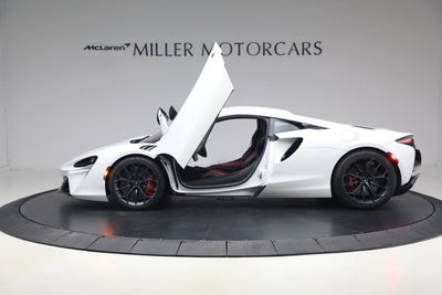 2023 McLaren Artura TechLux