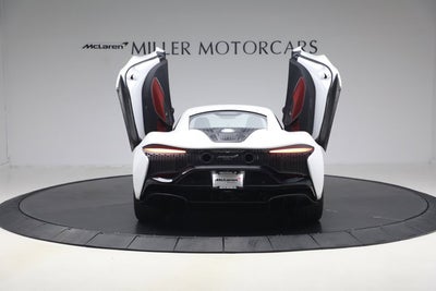 2023 McLaren Artura TechLux