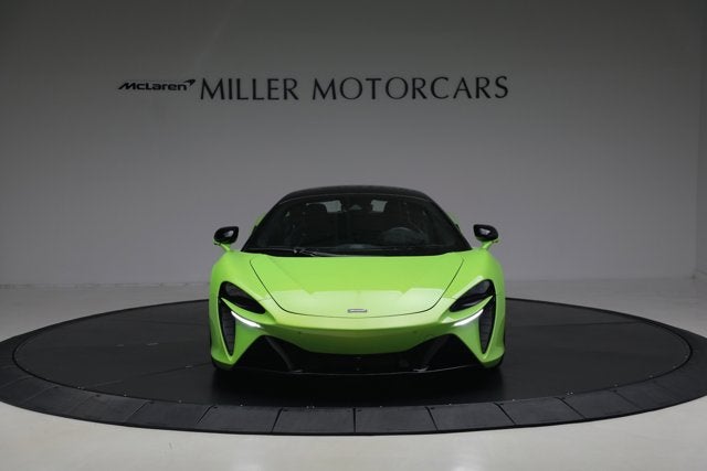 2023 McLaren Artura Performance