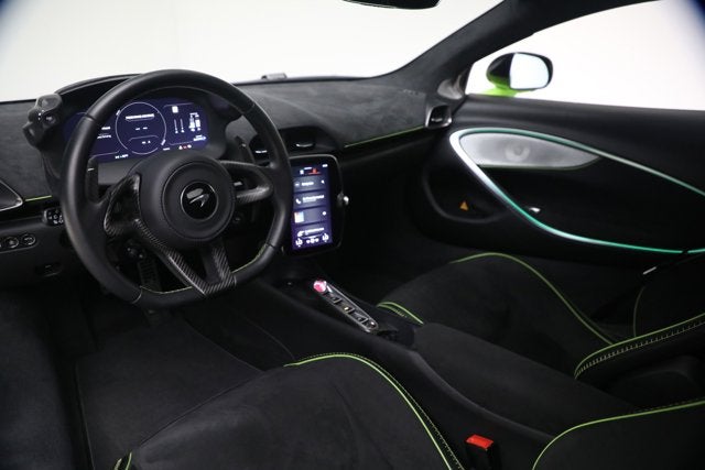 2023 McLaren Artura Performance