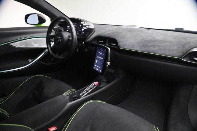 2023 McLaren Artura Performance