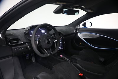 2024 McLaren Artura Performance