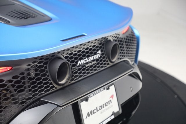 2024 McLaren Artura Performance