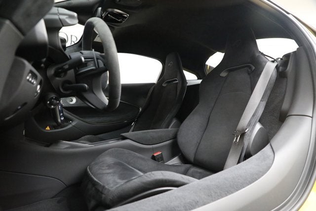 2024 McLaren Artura Base