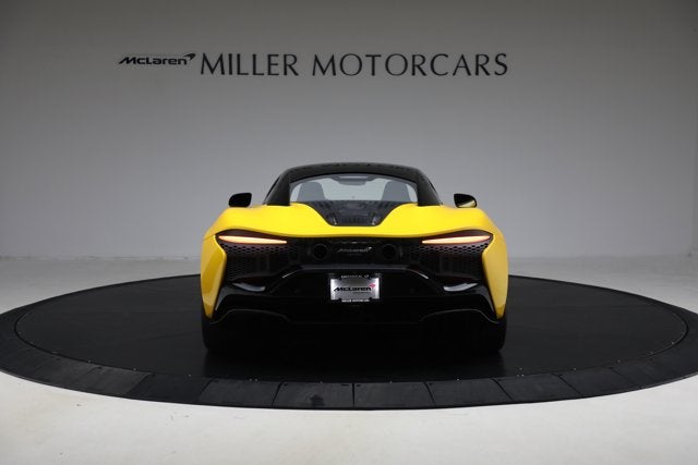 2024 McLaren Artura Base