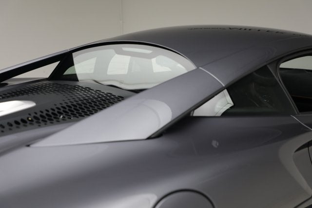 2024 McLaren Artura Performance