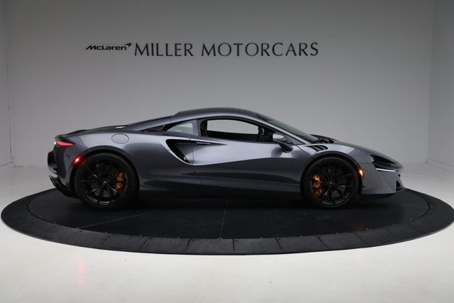 2024 McLaren Artura Performance