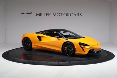 2024 McLaren Artura Performance