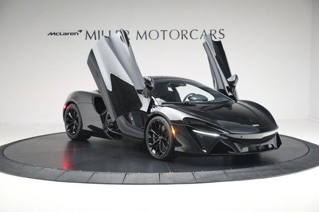 2025 McLaren Artura TechLux