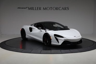 2023 McLaren Artura TechLux