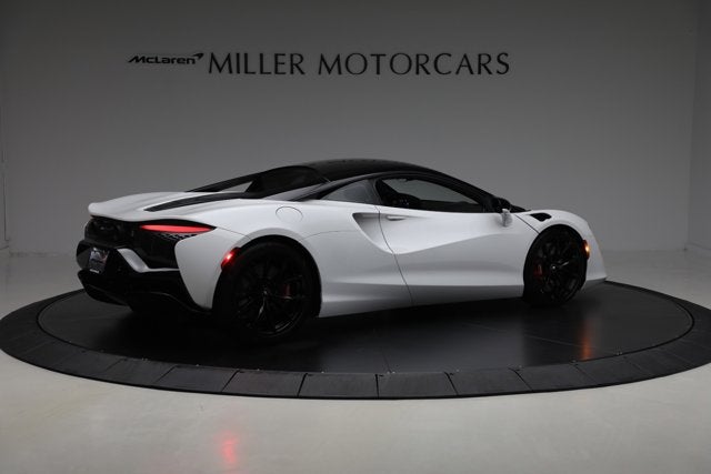 2023 McLaren Artura TechLux