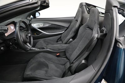 2025 McLaren Artura Spider Base