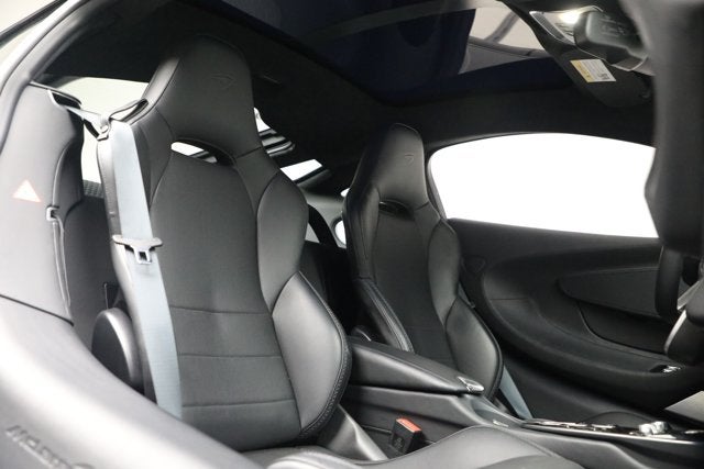 2022 McLaren GT Luxe