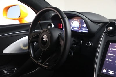 2023 McLaren GT Base