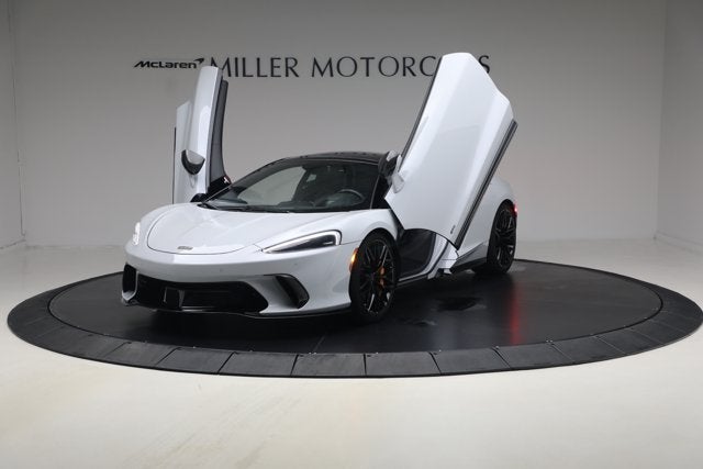 2025 McLaren GTS Performance