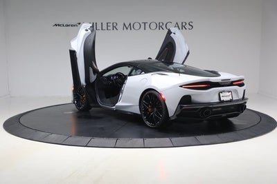 2025 McLaren GTS Performance